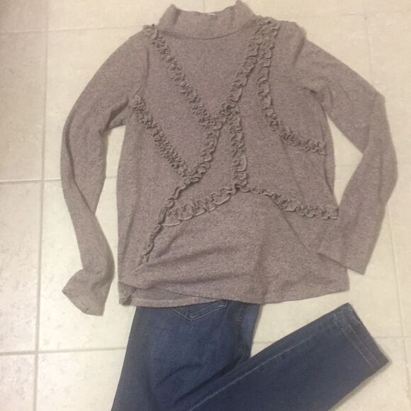 Paradiso Sweater   - Picture 1 of 2